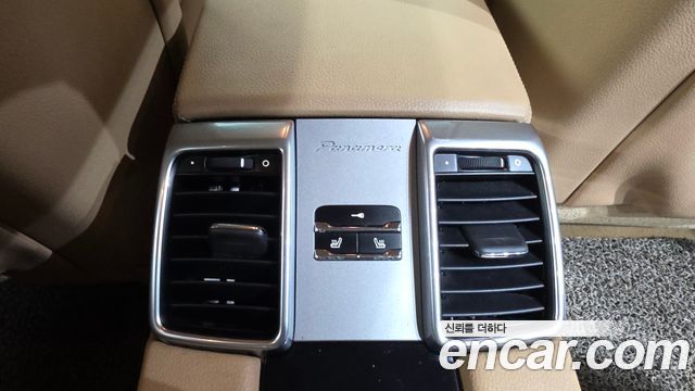 Porsche Panamera 3.6 AWD 970 2012 — фото 18