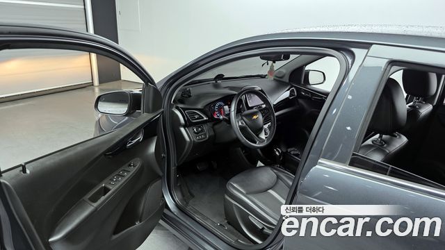 Chevrolet Spark Premier 2021 — фото 10