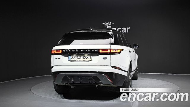 Land Rover Range Rover Velar 2.0 P250 R-Dynamic SE 2023 — фото 4