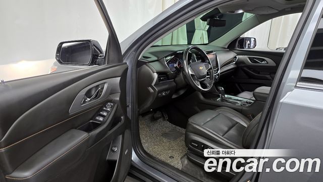 Chevrolet Traverse 3.6 AWD LT Leather Premium 2020 — фото 10