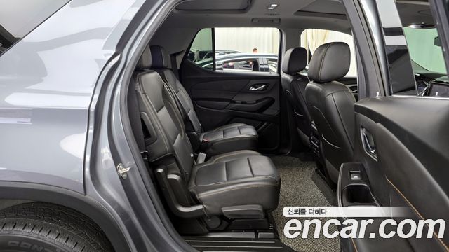 Chevrolet Traverse 3.6 AWD LT Leather Premium 2020 — фото 12
