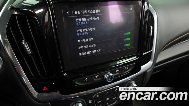 Chevrolet Traverse 3.6 AWD LT Leather Premium 2020 — фото 16