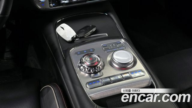 Genesis G90 (RS4) Gasoline 3.5 Turbo 2WD 2022 — фото 9