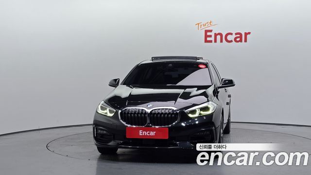 BMW 1 Series (F40) 120i Sports 2024 — фото 3