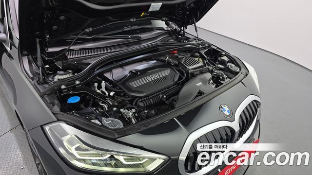 BMW 1 Series (F40) 120i Sports 2024 — фото 6