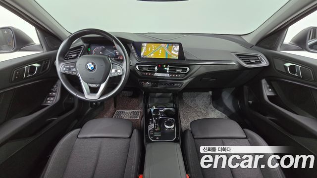 BMW 1 Series (F40) 120i Sports 2024 — фото 7