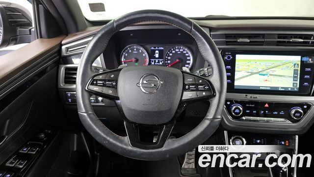 KG Mobility (SsangYong) Beautiful Korando Gasoline 1.5 2WD C5 Plus 2022 — фото 17