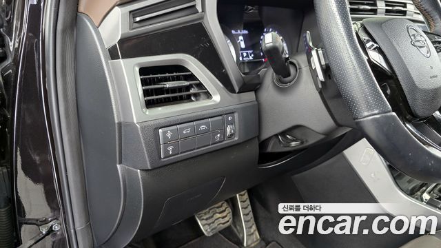 KG Mobility (SsangYong) Beautiful Korando Gasoline 1.5 2WD C5 Plus 2022 — фото 20