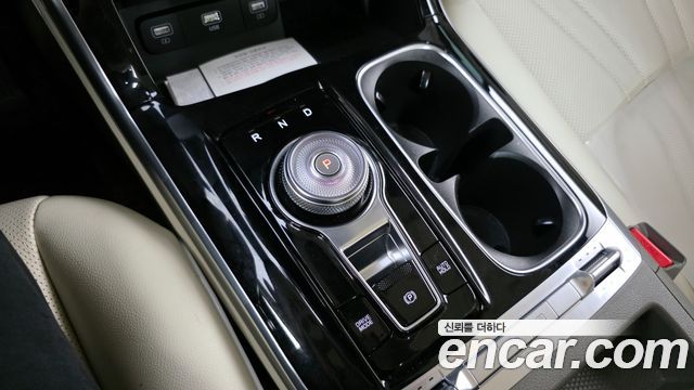 Kia Carnival (IV) Gasoline 9-seater Limousine(Special vehicle) 2021 — фото 9