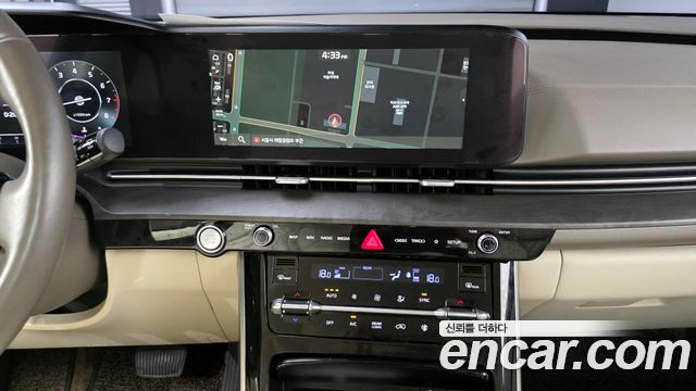Kia Carnival (IV) Gasoline 9-seater Limousine(Special vehicle) 2021 — фото 16