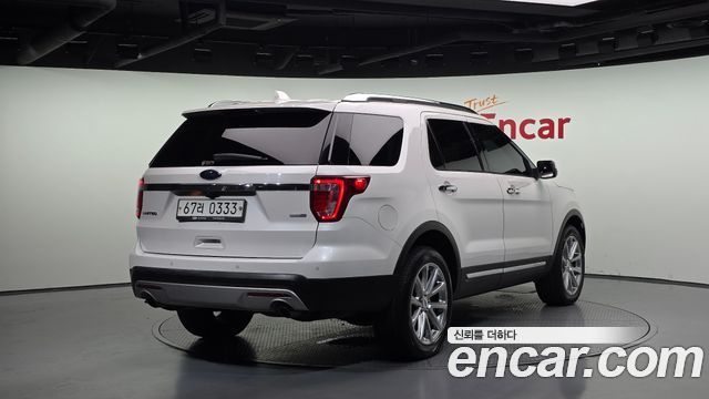Ford Explorer 2.3 Limited 4WD 5th 2017 — фото 2