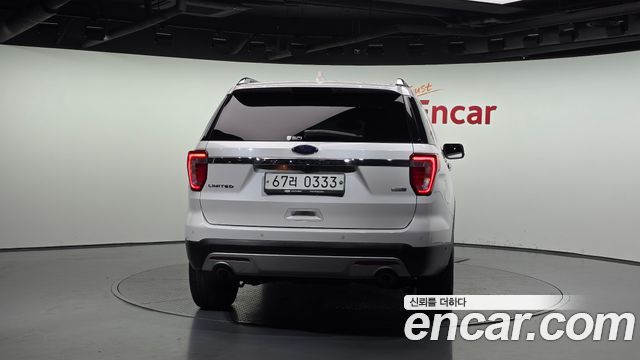 Ford Explorer 2.3 Limited 4WD 5th 2017 — фото 4