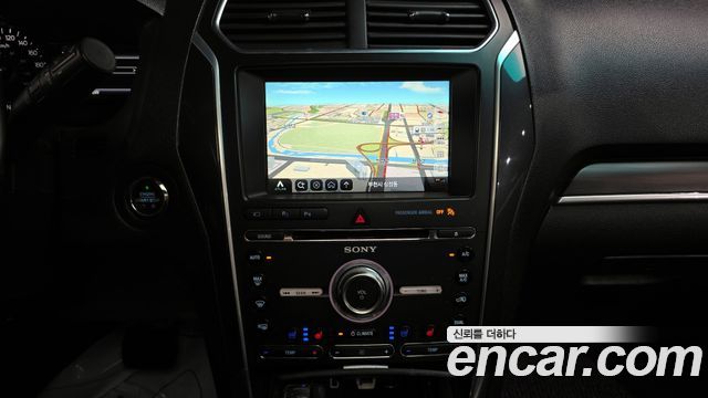 Ford Explorer 2.3 Limited 4WD 5th 2017 — фото 14