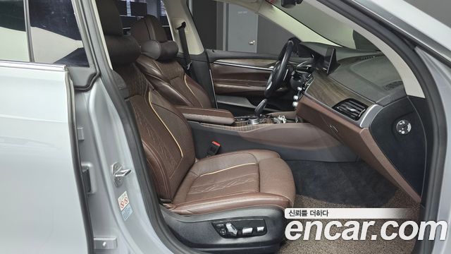 BMW 6 Series GT (G32) 630i xDrive Luxury 2020 — фото 10