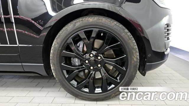 Land Rover Range Rover (IV) D350 Vogue SE Disel 2021 — фото 5