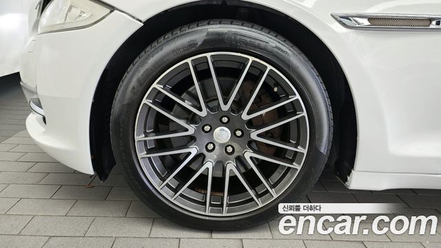 Jaguar XJ 3.0 SC Premium Luxury LWB X351 2013 — фото 5