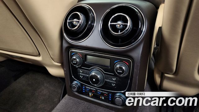 Jaguar XJ 3.0 SC Premium Luxury LWB X351 2013 — фото 19
