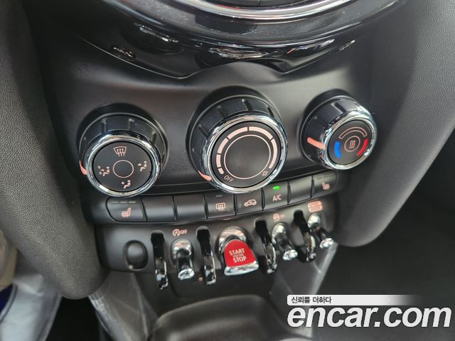 MINI Cooper 5Door Standard 3rd 2019 — фото 10