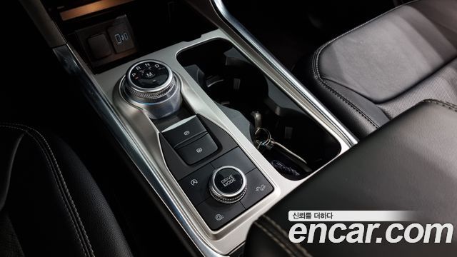 Ford Explorer (VI) 2.3 LimIted 4WD 2020 — фото 9