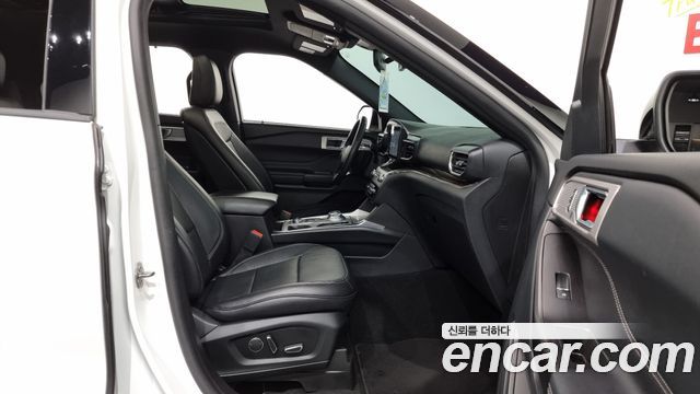 Ford Explorer (VI) 2.3 LimIted 4WD 2020 — фото 15