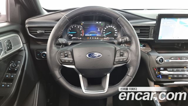 Ford Explorer (VI) 2.3 LimIted 4WD 2020 — фото 17