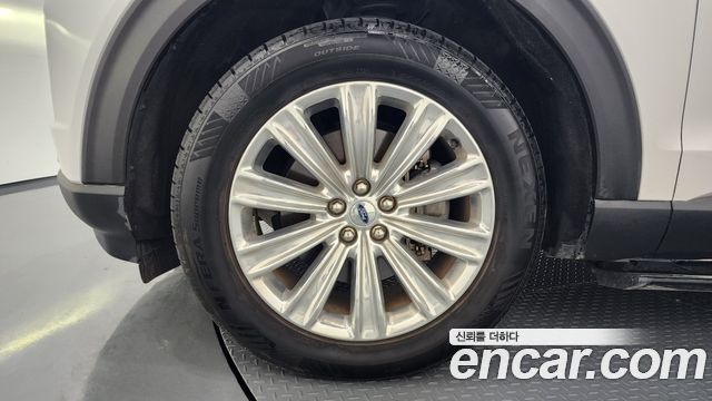 Ford Explorer (VI) 3.0 PHEV 2021 — фото 5
