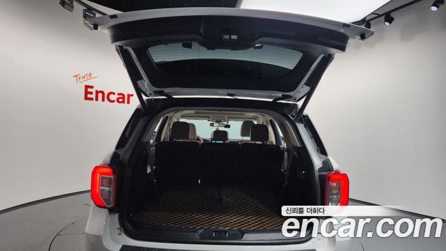 Ford Explorer (VI) 3.0 PHEV 2021 — фото 20
