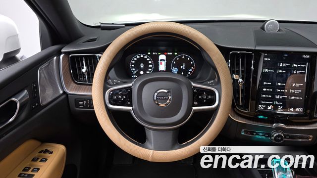 Volvo XC60 (II) B5 Inscription 2021 — фото 13