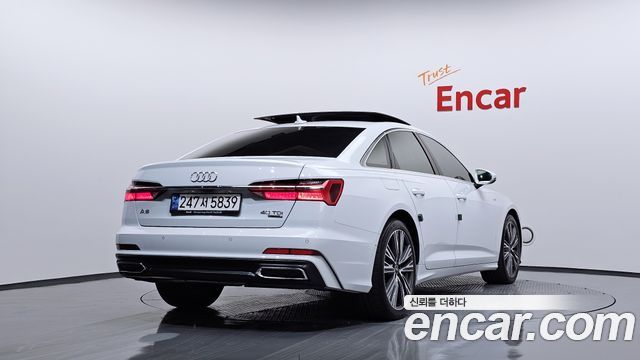 Audi A6 (C8) 40 TDI Quattro Premium 2023 — фото 2