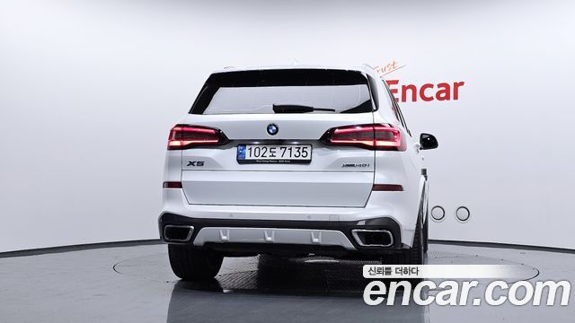 BMW X5 (G05) xDrive 40i M Sport 2022 — фото 4