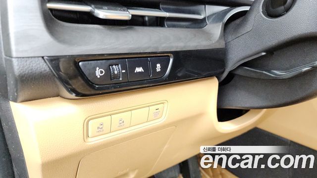 Kia Carnival (IV) Diesel 9-Seater Prestige 2021 — фото 16