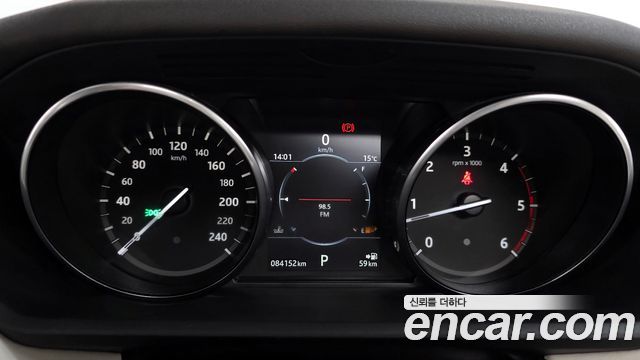 Land Rover Discovery 5 3.0 TD6 HSE 2017 — фото 8