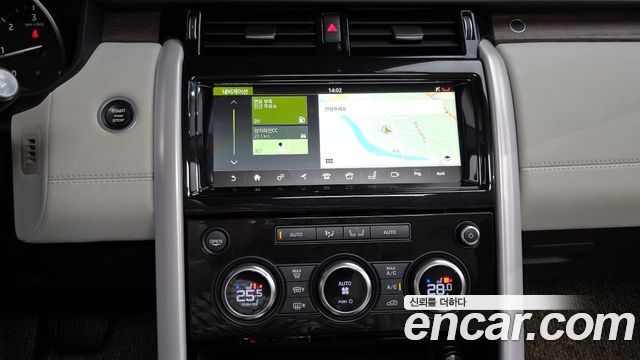 Land Rover Discovery 5 3.0 TD6 HSE 2017 — фото 19