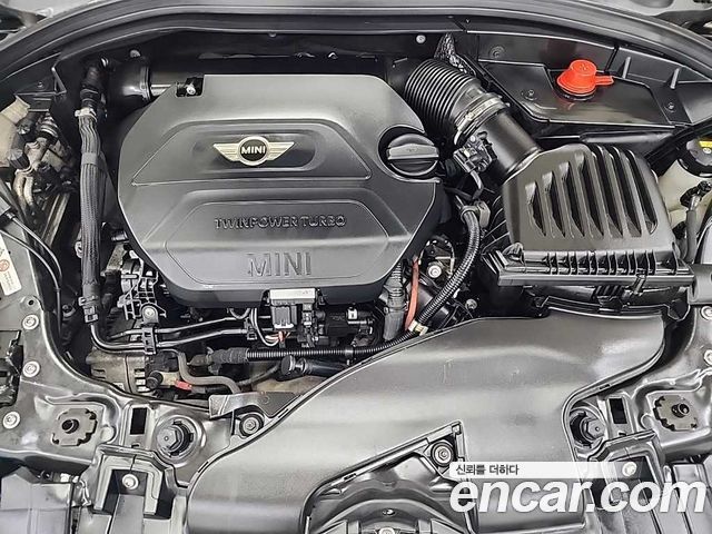 MINI Cooper D Clubman High 2nd 2017 — фото 5