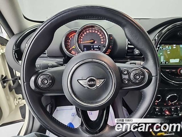 MINI Cooper D Clubman High 2nd 2017 — фото 9