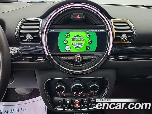 MINI Cooper D Clubman High 2nd 2017 — фото 10