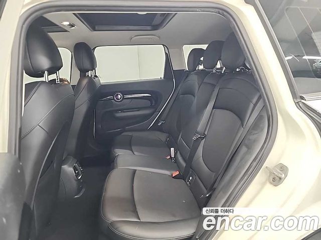 MINI Cooper D Clubman High 2nd 2017 — фото 16