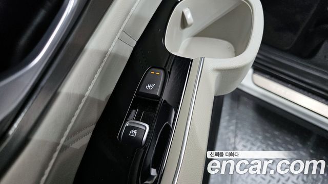 Kia Sorento (IV) HEV 1.6 2WD Gravity 2022 — фото 18