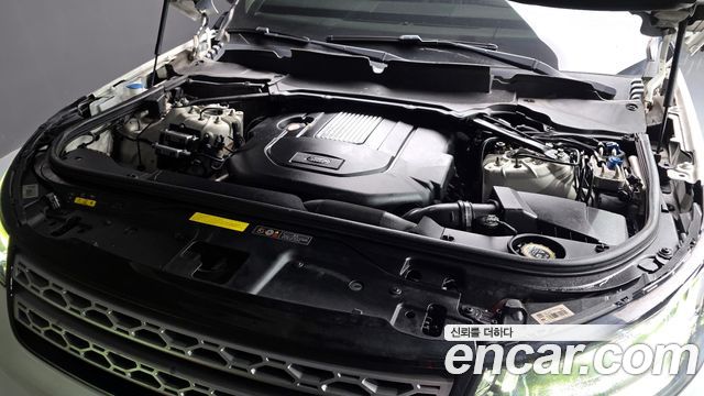Land Rover Discovery 5 3.0 TD6 HSE 2017 — фото 6