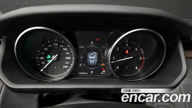 Land Rover Discovery 5 3.0 TD6 HSE 2017 — фото 8