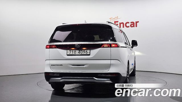 Kia Carnival (IV) Diesel 11-Seater Signature 2021 — фото 4