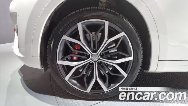 Maserati Levante 3.8 GTS AWD 2019 — фото 5