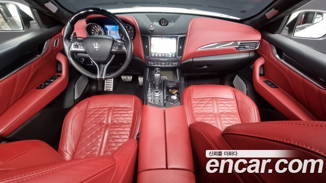 Maserati Levante 3.8 GTS AWD 2019 — фото 7