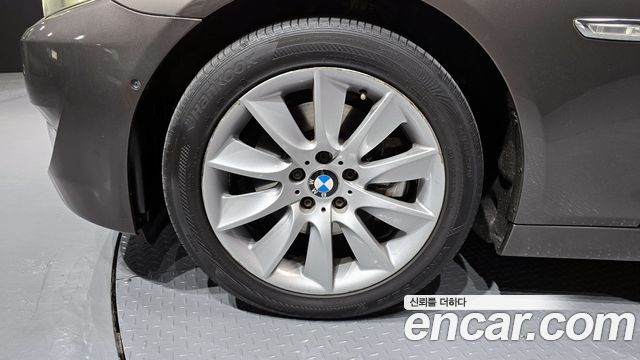 BMW 5 Series (F10) 528i xDrive 2013 — фото 5