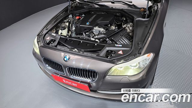 BMW 5 Series (F10) 528i xDrive 2013 — фото 6