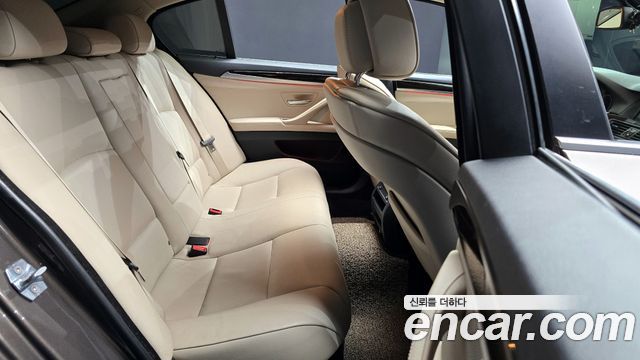 BMW 5 Series (F10) 528i xDrive 2013 — фото 12
