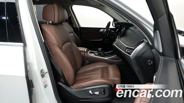 BMW X7 (G07) xDrive 40i Design Pure Excellence 7-Seater 2021 — фото 11