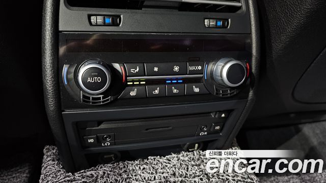 BMW 7 Series (F01) 740Li 2012 — фото 19