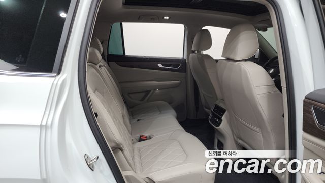 Volkswagen Atlas 2.0 TSI R-LINE 7-Seater 2025 — фото 16