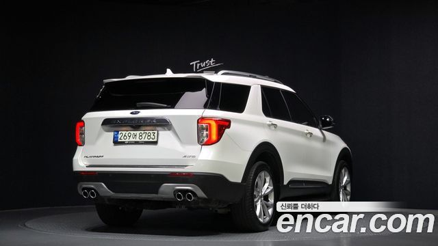 Ford Explorer (VI) 3.0 Platinum 4WD 2021 — фото 2